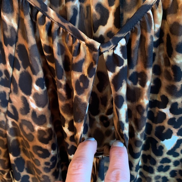 Express leopard blouse - Picture 3 of 4